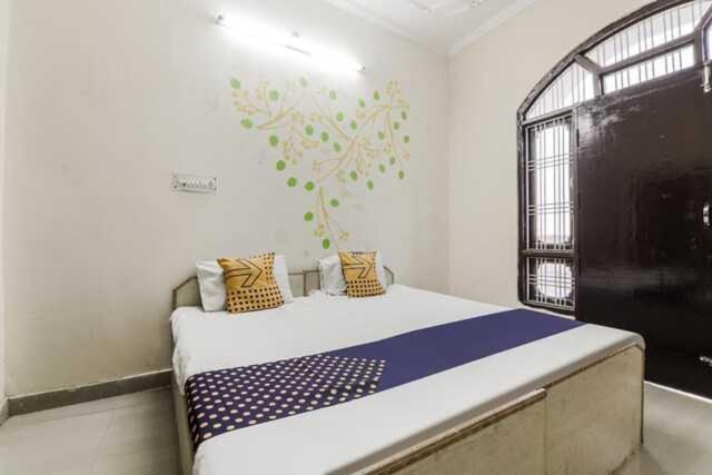 Oyo Hotel Radhe Krishna Marriage Hall Lucknow Ngoại thất bức ảnh